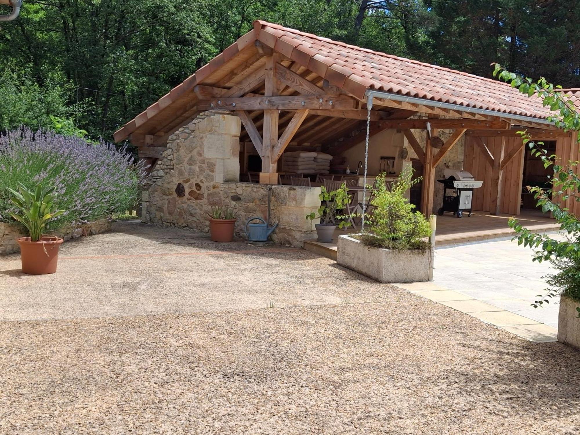 Aux Blanches Pierres